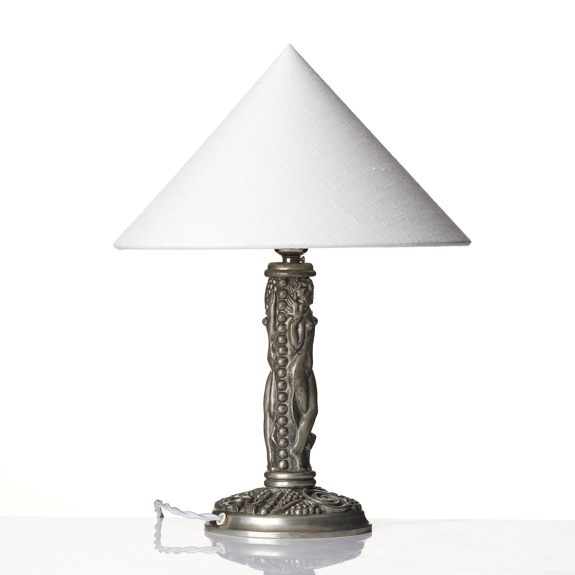 Anna Petrus, a rare pewter table lamp, Firma Svenskt Tenn, Stockholm, 1927.