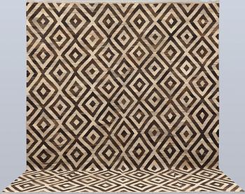 A Kilim carpet, Moroccan design, approx. 397 x 325 cm.