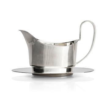 469. Claës E. Giertta, a silver sauce bowl with a dish, mark of Claës Giertta, Stockholm 1963.