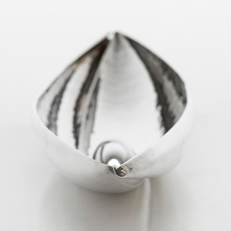 Tapio Wirkkala, silver bowl TW 9, Kultakeskus, Hämeenlinna, Finland 1957.