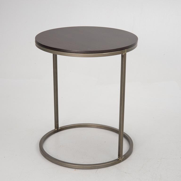Andrea Parisio, a pair of "Lolyta" armchairs, and a "Pek" side table, Meridiani, Italy, contemporary,.