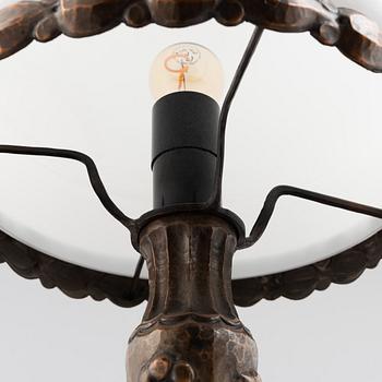Harald Notini, tillskrivnen. Bordslampa, modellnummer 6735, Arvid Böhlmarks Lampfabrik, Stockholm 1919-1928.