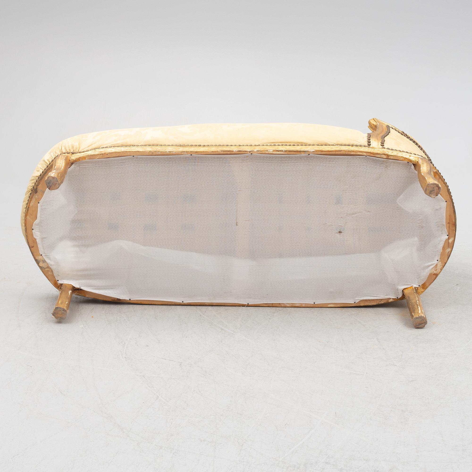 Canapé, Rococo style, first half of the 20th century.