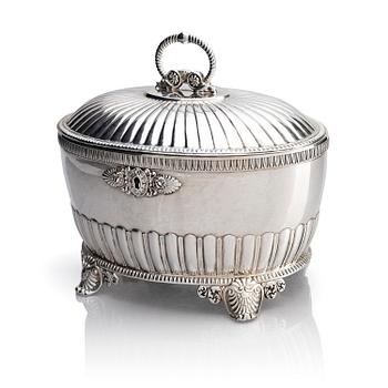 267. A Swedish 19th century silver sugar-casket, mark of Adolf Zethelius, Stockholm 1828.