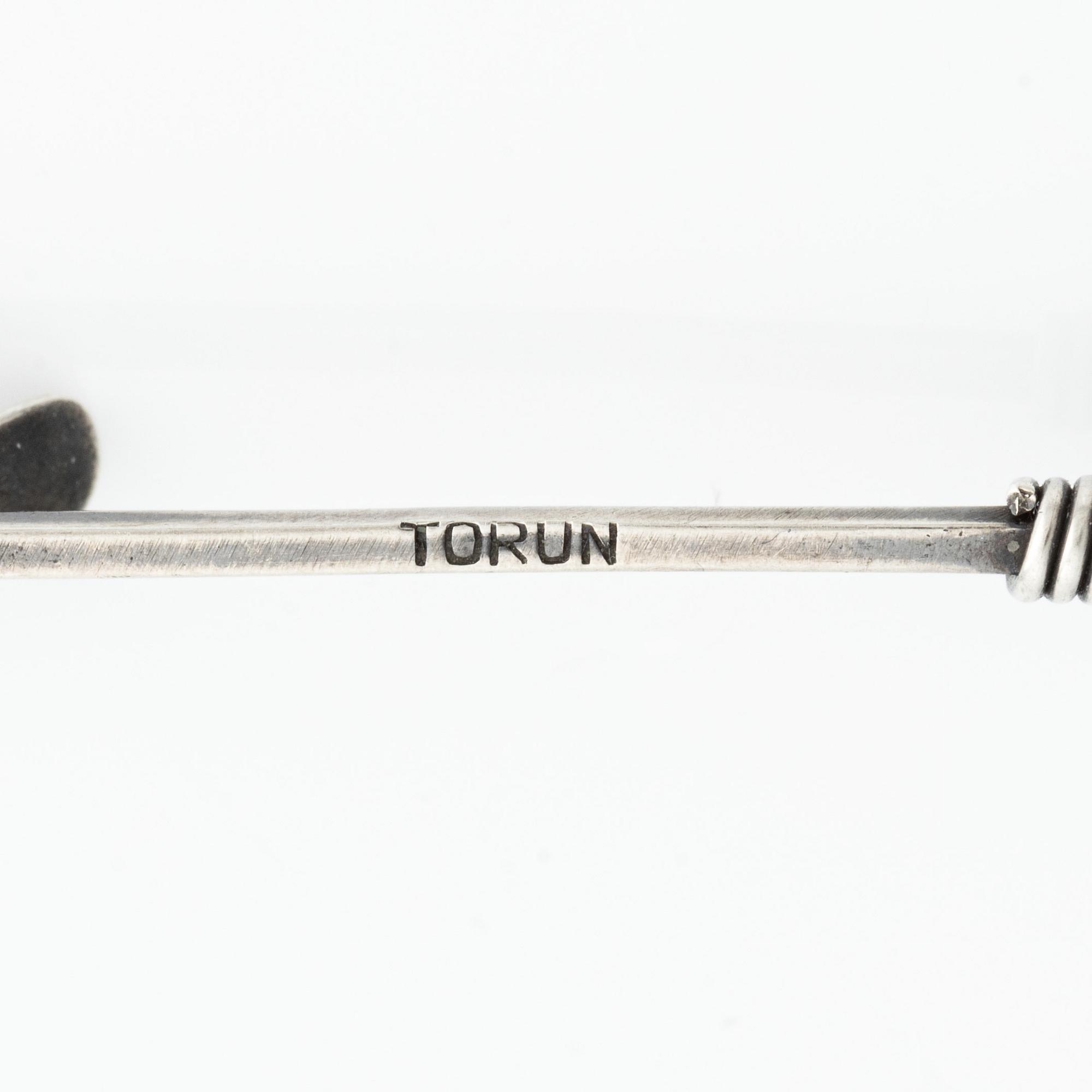 Vivianna Torun Bülow-Hübe, hänge, silver med strandsten.
