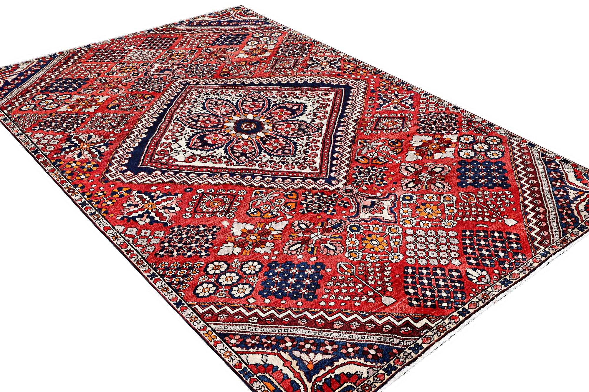 Matta, Bakhtiari, ca. 340 x 220 cm.