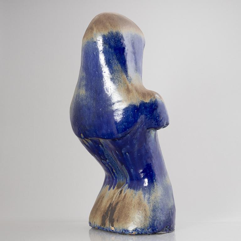 Ulla Kraitz, a stoneware sculpture, "Cecilia", own studio, Fogdarp.