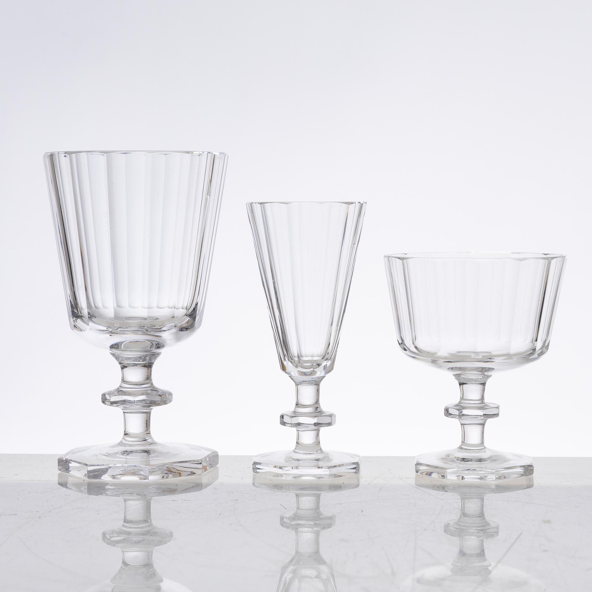 Elis Bergh, glasservis, 52 delar, "karlberg", Orrefors, 1900-talets senare del.