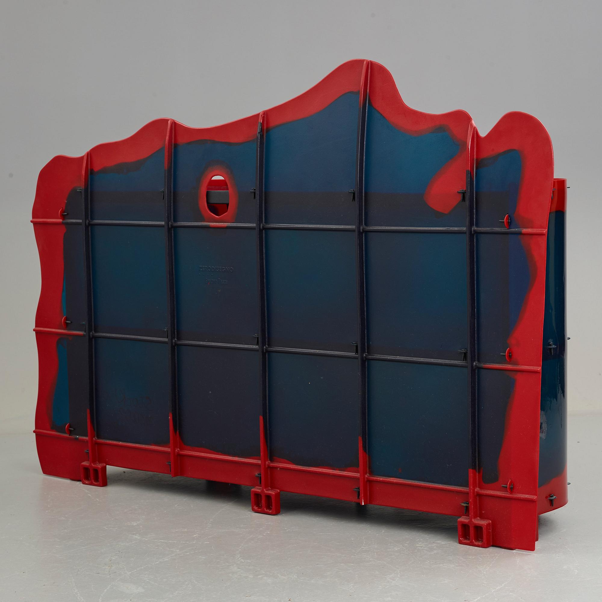 Gaetano Pesce, sideboard, "Nobody's perfect", Zerodisegno 2002.