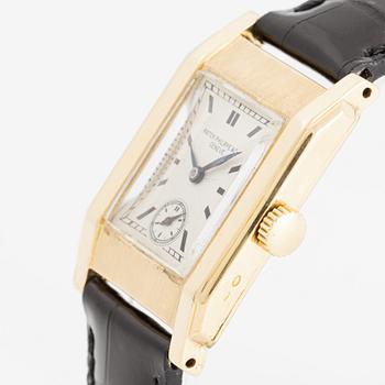 Patek Philippe, armbandsur, 23 x 29 (36) mm.
