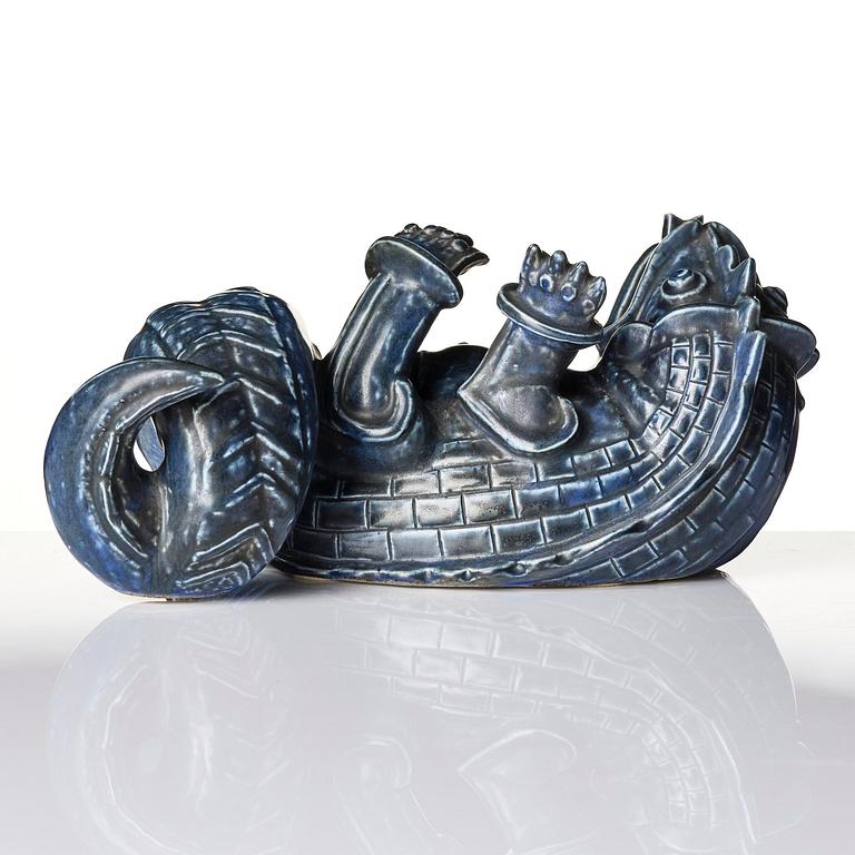 Wilhelm Kåge, skulptur, drakmamma, stengods, Gustavsberg, 1939.