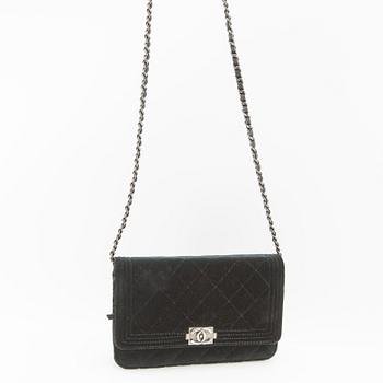 Chanel, väska "Boywallet on chain".