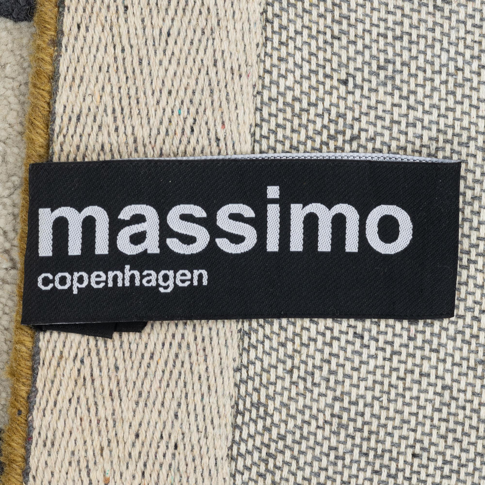 Matta, Massimo, ”Fragment”, Indien, samtida. 350 x 250 cm.