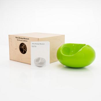 Eero Aarnio, miniatyr, "Pastilli", Vitra Design Museum.