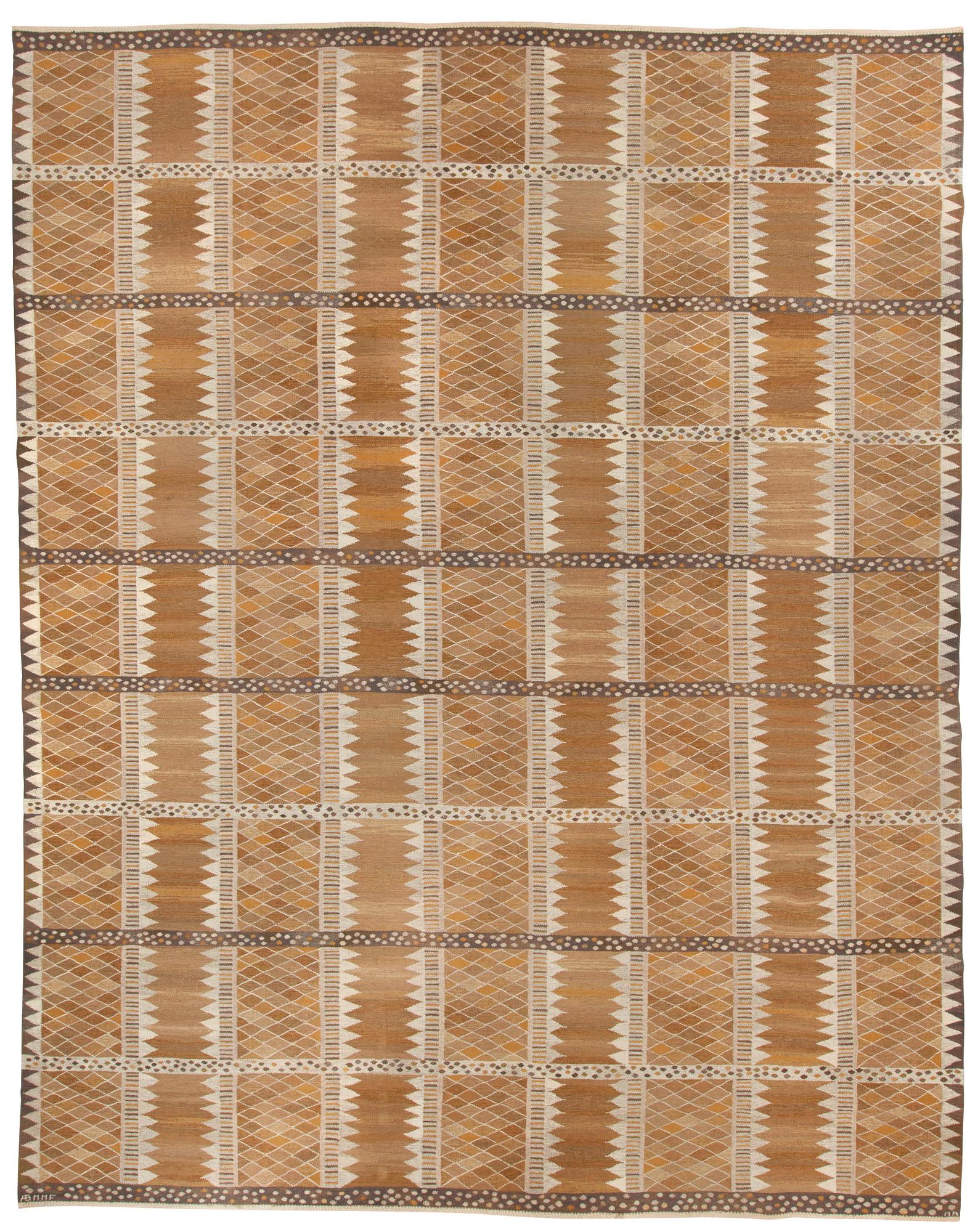 CARPET. "Josefina, brun". Flat weave. 475 x 380,5 cm. Signed AB MMF MR.