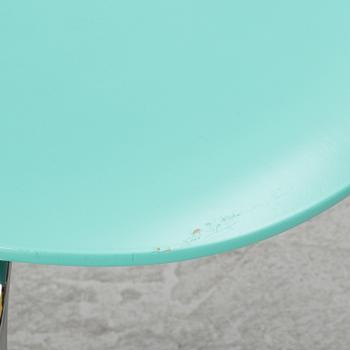 Arne Jacobsen, stolar, 6 st, "Myran", Fritz Hansen, Danmark, 1995.