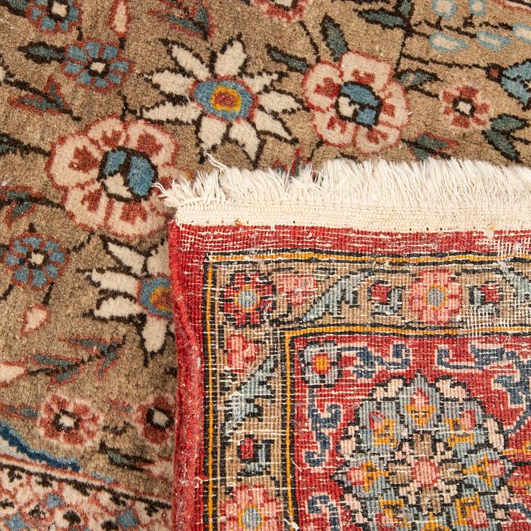 Matta Orientalisk semiantik ca 205x140 cm.