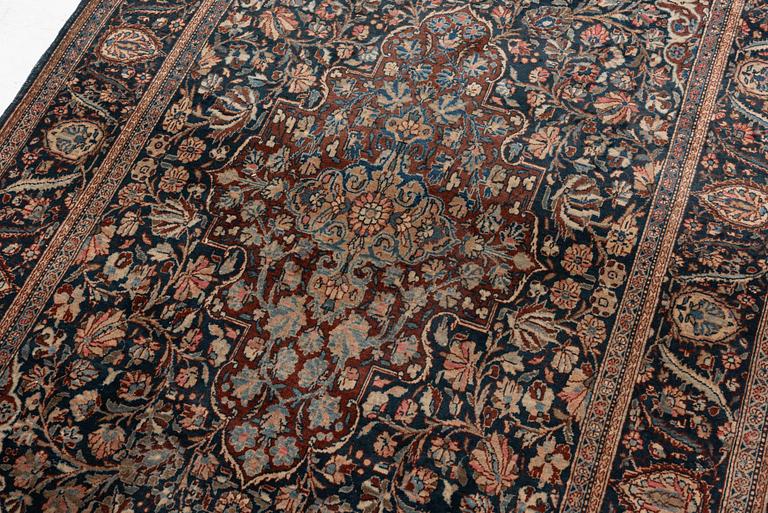 Matta, orientalisk, ca 230 x 125 cm.