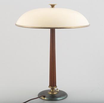 Erik Tidstrand, eller Bertil Brisborg, bordslampa, modell "30246", Nordiska Kompaniet 1940-tal.