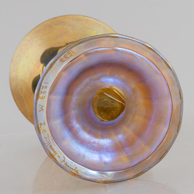 Louis Comfort Tiffany, a "Favrile" lustre glass vase, USA, early 20th century.