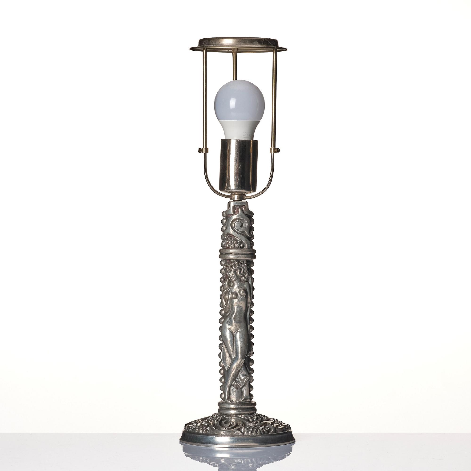 Anna Petrus, a rare pewter table lamp, Firma Svenskt Tenn, Stockholm 1927.