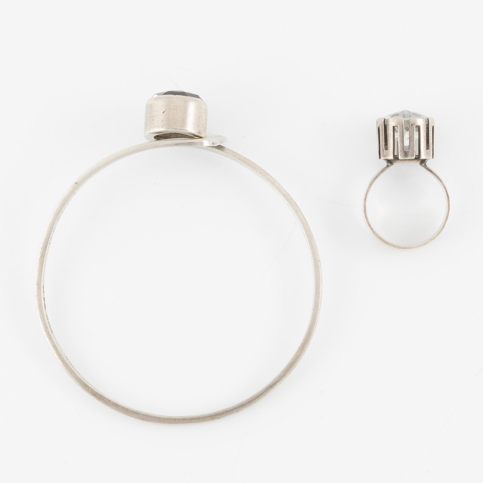 Isaac Cohen, armring och ring, silver med bergkristall. 1960-tal.