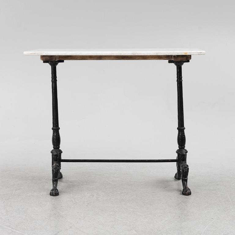 Garden table, first half of the 20th Century.