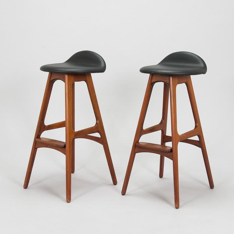 Erik Buch, baarituoli-/baarijakkarpari, "OD-61", Odense Maskinsnedkeri A-S, Tanska, 1960-luku.