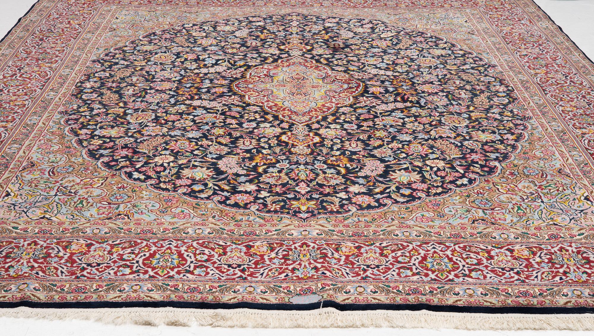 Matta, Kirman, 410 x 300 cm.