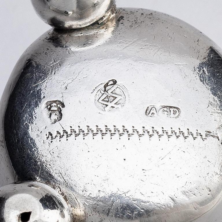 Miniatyrbägare, silver, Königsberg troligen 1760/70-tal. Omstämplad av Andreas Anderson Gerdeen (verksam från 1794).