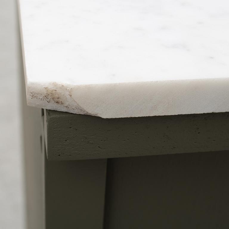 A pair of bedside tables, second half of the 20th century.