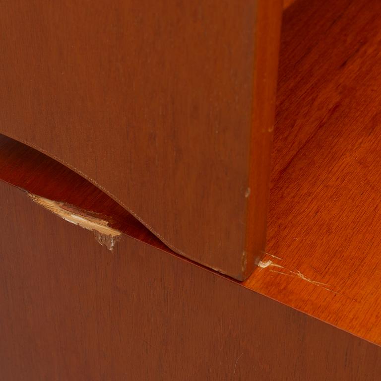 Josef Frank, a model B2112 bookcase, Firma Svenskt Tenn, Sweden, pre 1985.