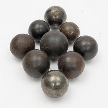 Kanonkulor, 9 st. 17/1800-tal.