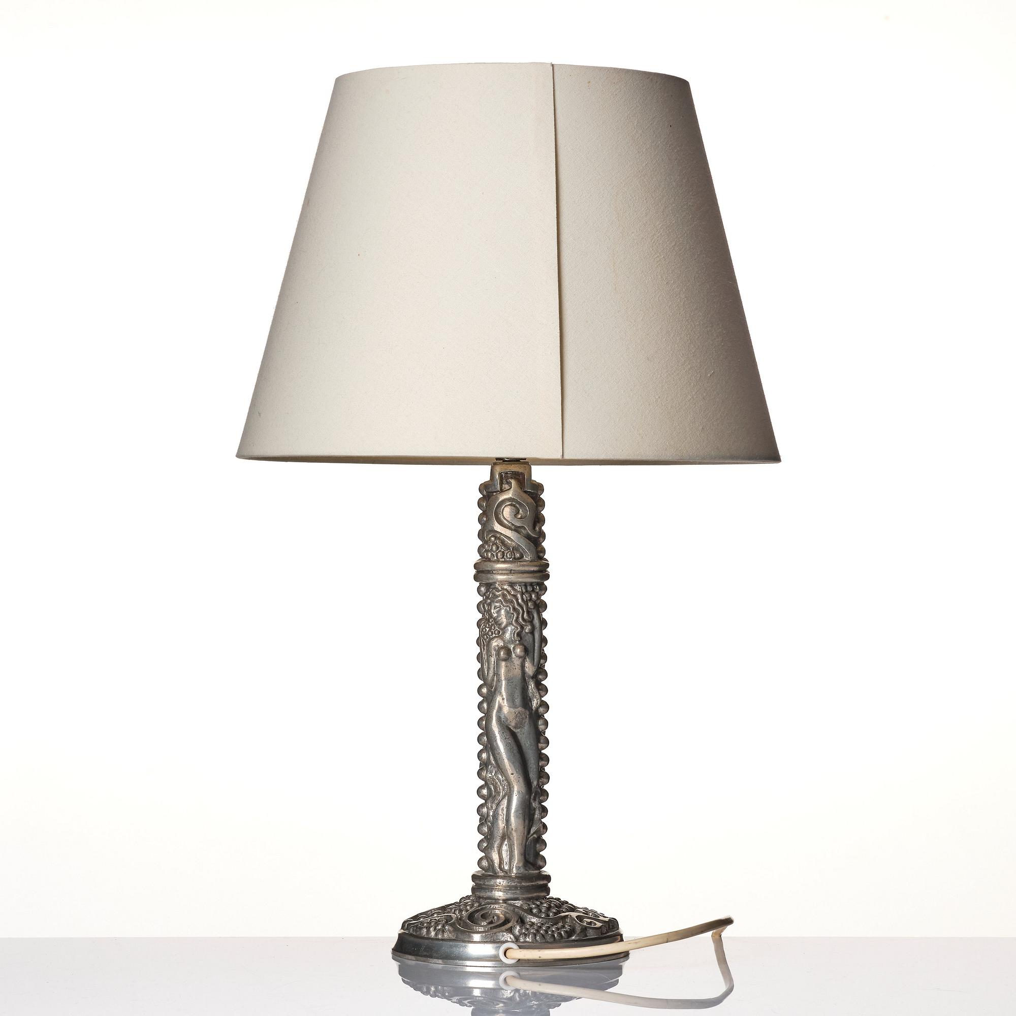 Anna Petrus, a rare pewter table lamp, Firma Svenskt Tenn, Stockholm 1927.
