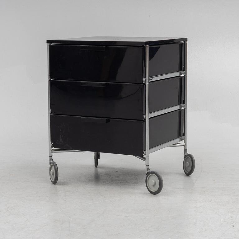 Antonio Citterio & Oliver Löw, Hurts/byrå, "Mobil" för Kartell.