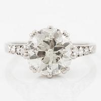 Ring, platina med briljantslipad diamant ca 3.50 ct. 1900-talets första hälft.