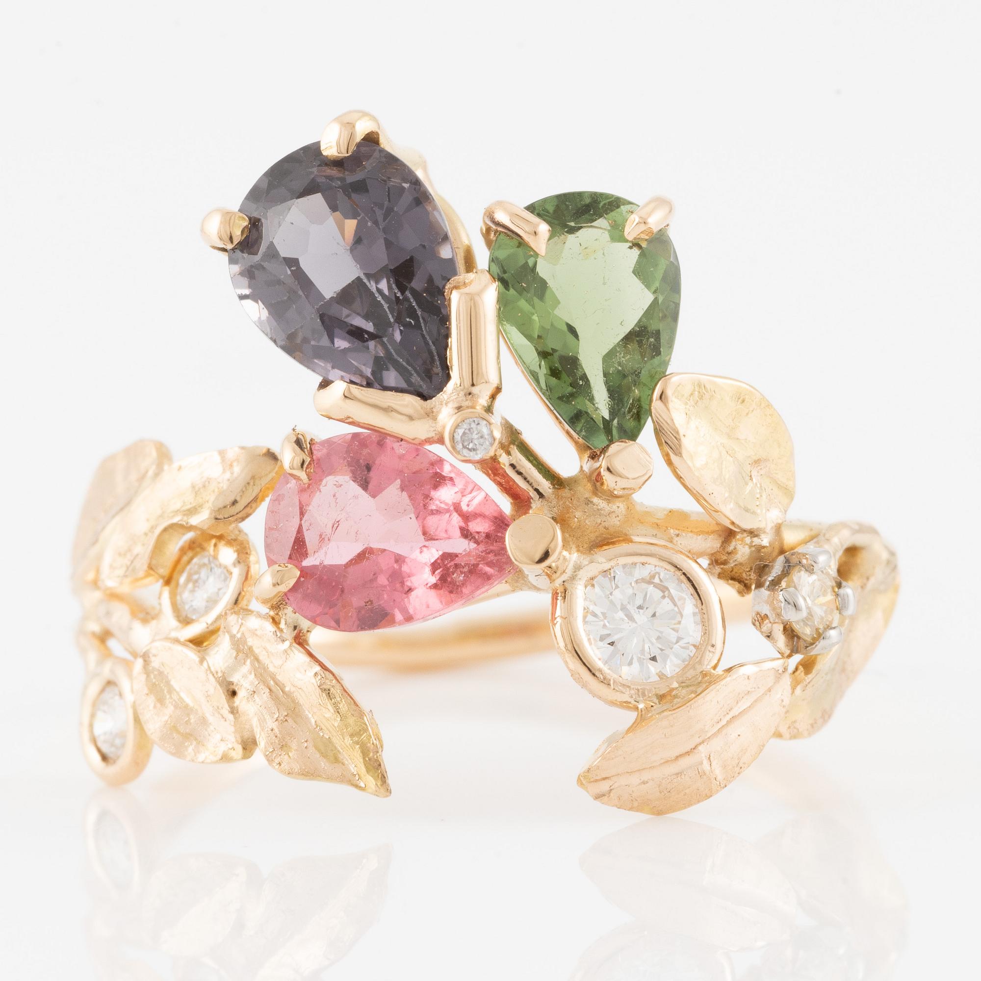 Ring, 18K gold with spinel, pink and green tourmaline, and brilliant-cut diamonds.