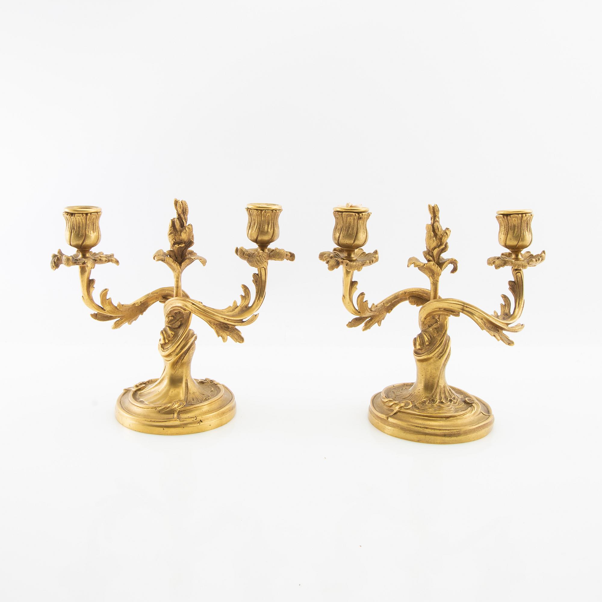 Kandelabrar ett par  Louis XV-stil omkring 2900.
